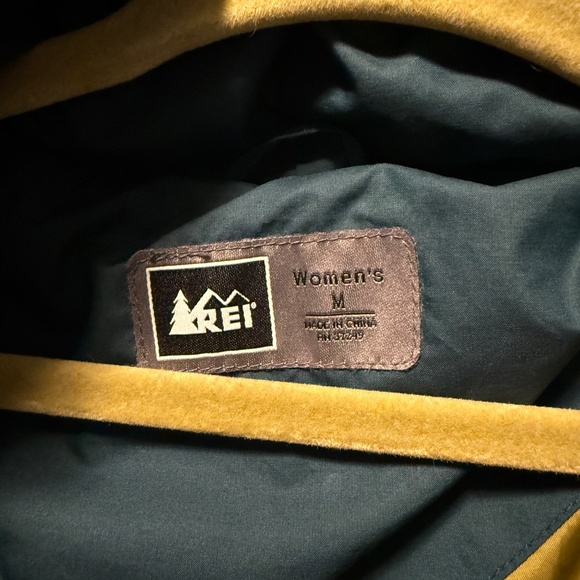 REI Puffer - Picture 3 of 4